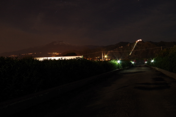 b&b villa valentina taormina jardín Etna vista de noche